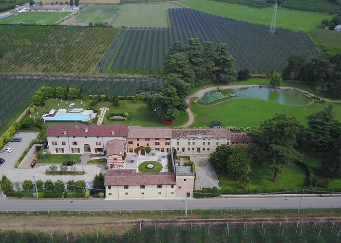 Antica Corte La Valle