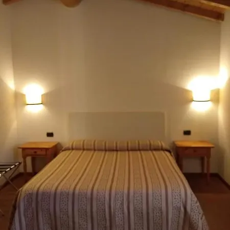 בית כפרי Antica Corte La Valle סונה